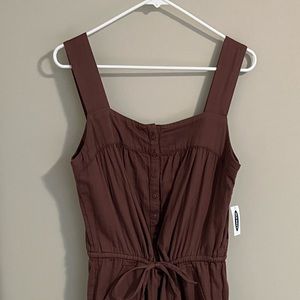 BNWT Old Navy Brow M Tall jumpsuit $25